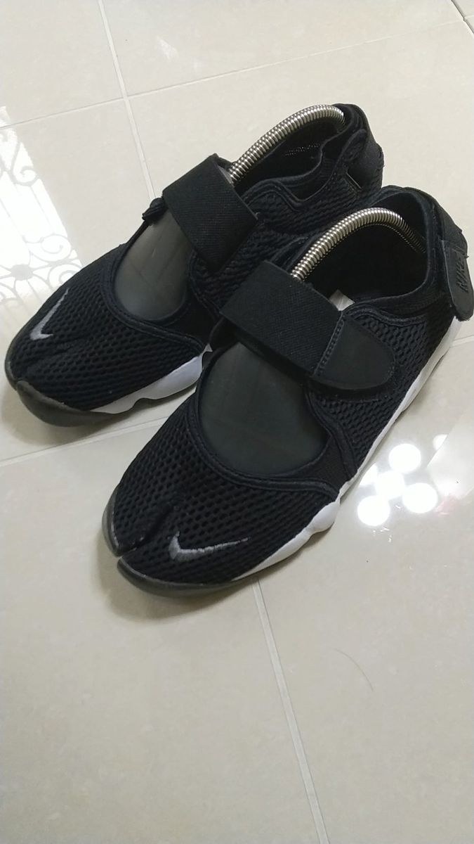 クーポン得!値下げなし即決のみ! NIKE ナイキ エアリフト スポーツサンダル スニーカー スポサン スリッポン 27cm 黒