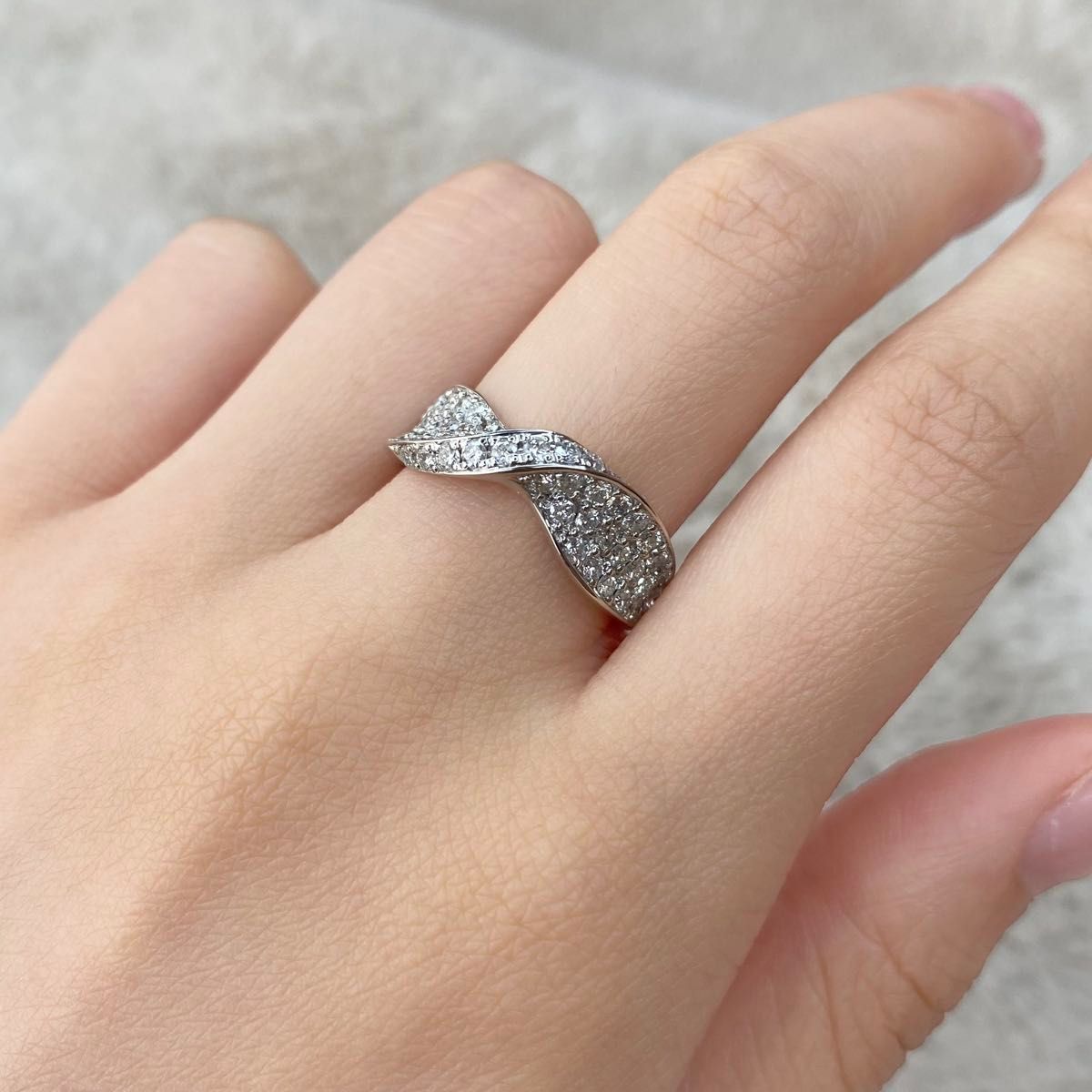 天然ダイヤモンド ツイスト パヴェ リング 計1.00ct Pt900 指輪