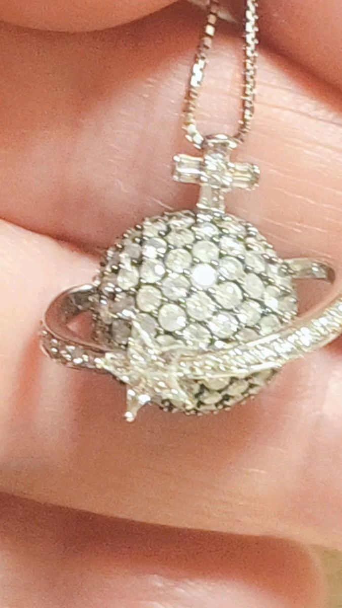 新品☆K18WG☆天然ダイヤ1.5ct☆惑星モチーフ☆世界に一つのジュエリー☆値引き不可