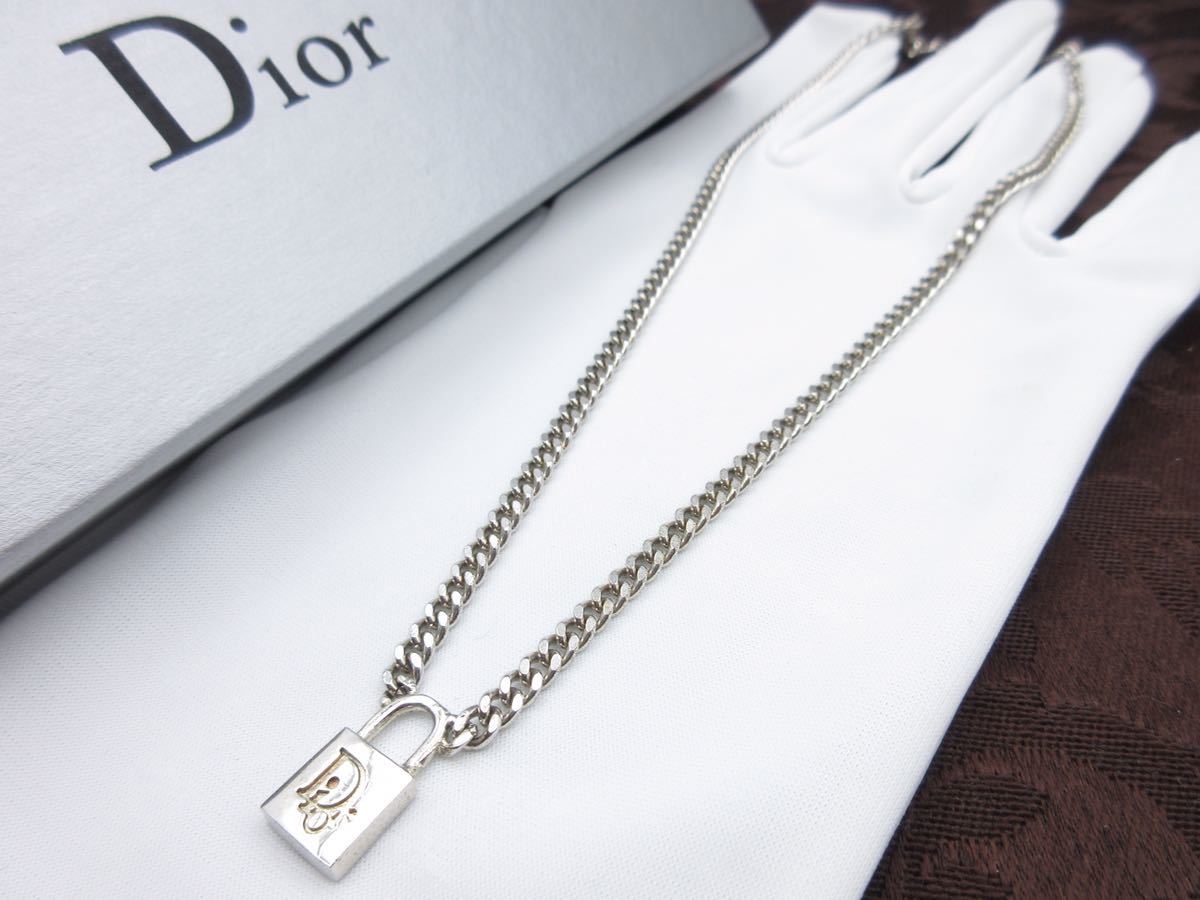 希少】Christian Dior ネックレス カギ ロゴ クリスチャン 希少】Christian Dior ネックレス カギ ロゴ クリスチャン