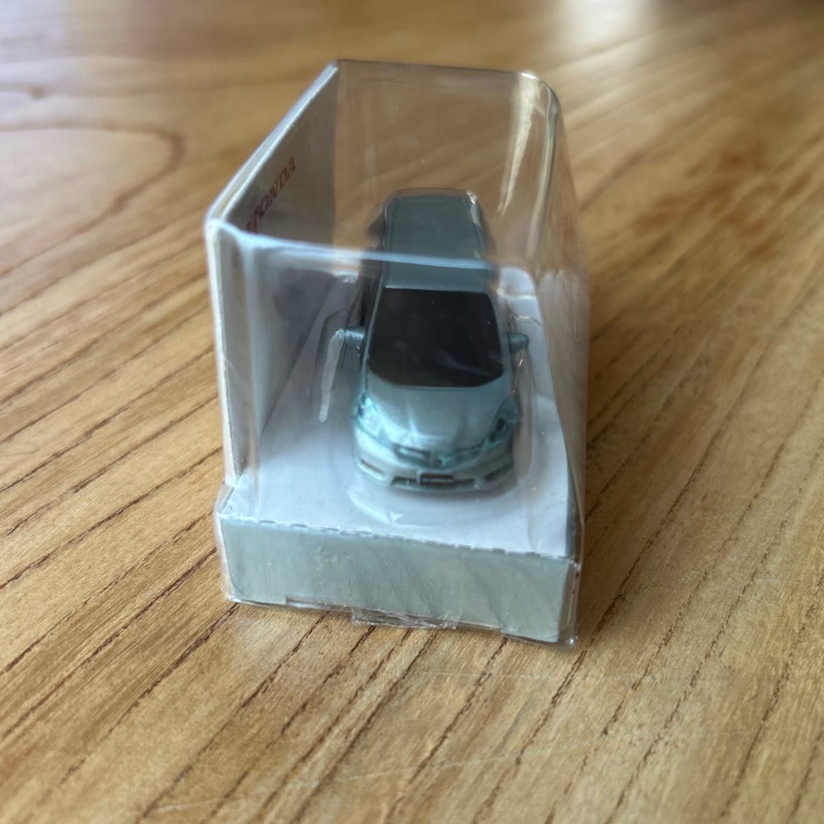 非売品】未開封ホンダ シャトル LEDカーキーホルダ― ミニカー