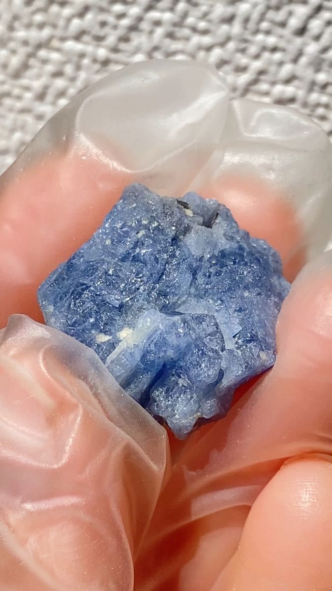 サファイア 結晶原石 超希少紫色付き ルビー系 鉱物標本 コランダム 鋼玉 天然石置物 コレクション パワーストーン 鑑賞石