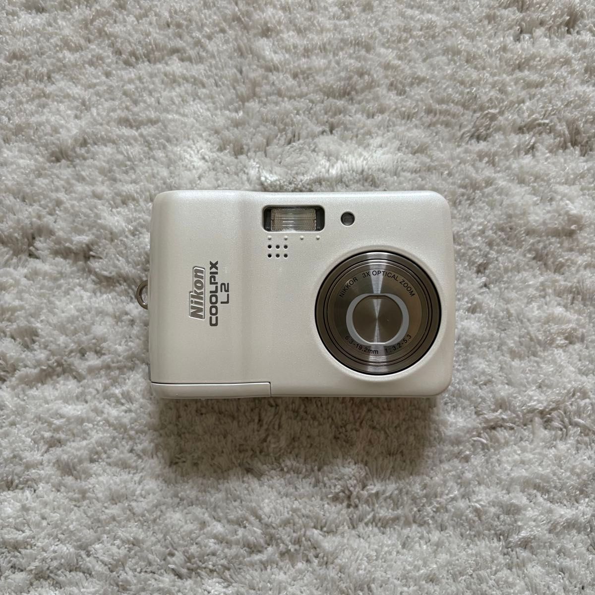 Nikon ニコン COOLPIX L2 レトロコンデジ 動作確認済み 美品【動作確認済】Nikon ニコン COOLPIX L2 レトロコンデジ