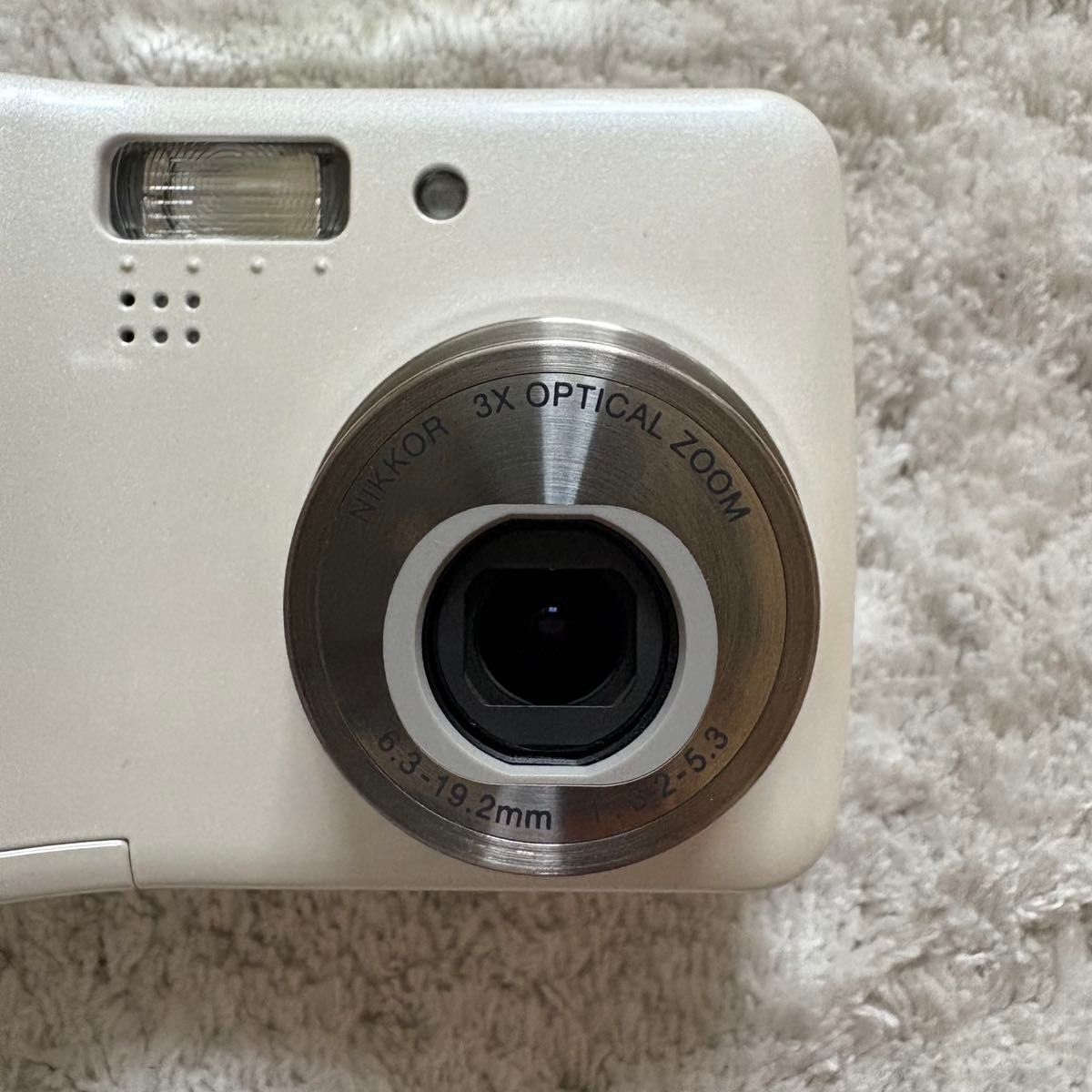 Nikon ニコン COOLPIX L2 レトロコンデジ 動作確認済み 美品【動作確認済】Nikon ニコン COOLPIX L2 レトロコンデジ