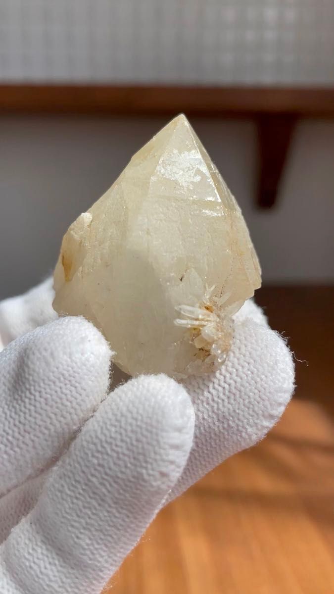 水晶 ポイント クォーツ 天然石 パワーストーン 原石 浄化 クリア クリスタル 半透明 キャンドルクォーツ