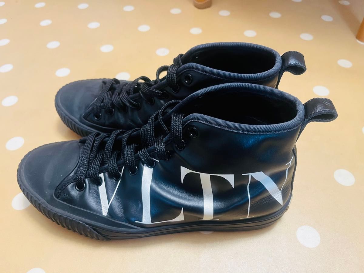VALENTINO【関税込み*送料無料】VLTN ハイカットスニーカー VALENTINO GARAVANI VltN ブラック ハイカットスニーカー|Yahoo