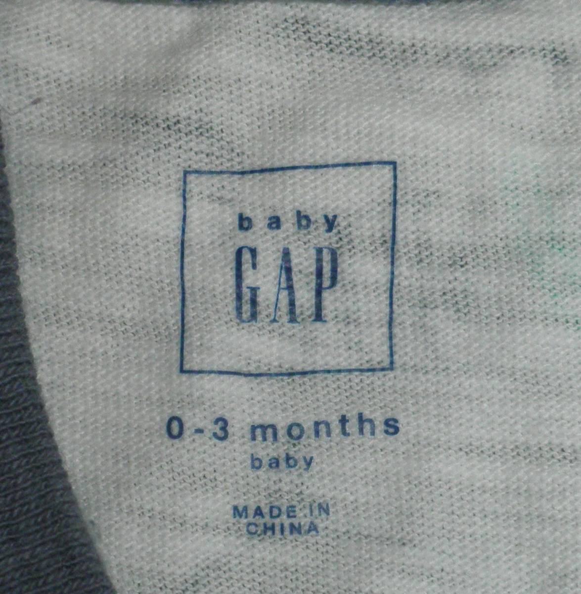 baby GAP　海柄　ショートオール　０～３ｍ_画像2