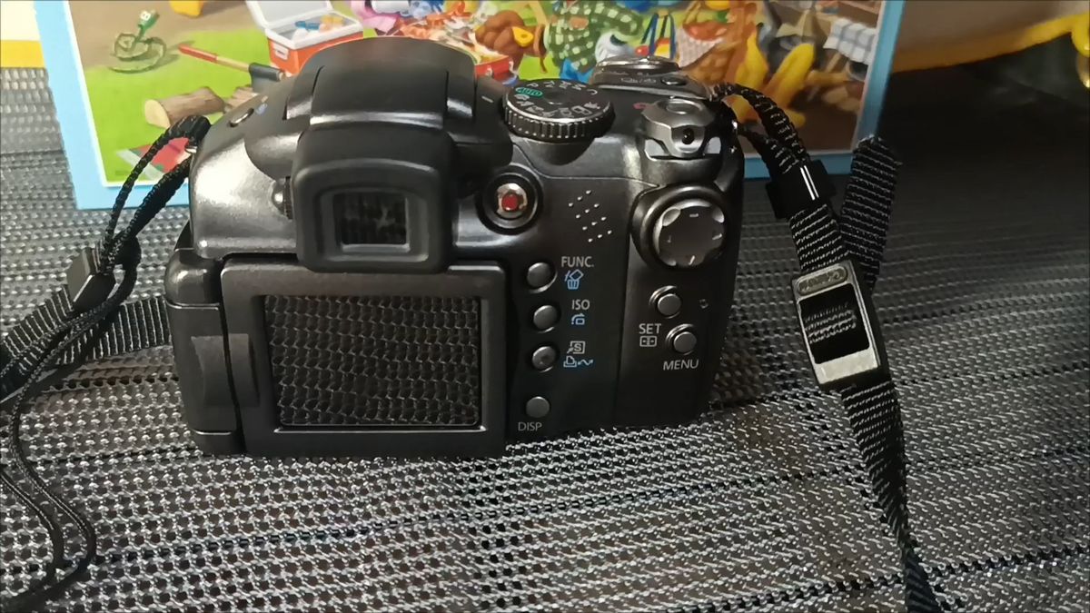 シャッター膜開かず Canon PowerShot S3 IS レンズ2本付き