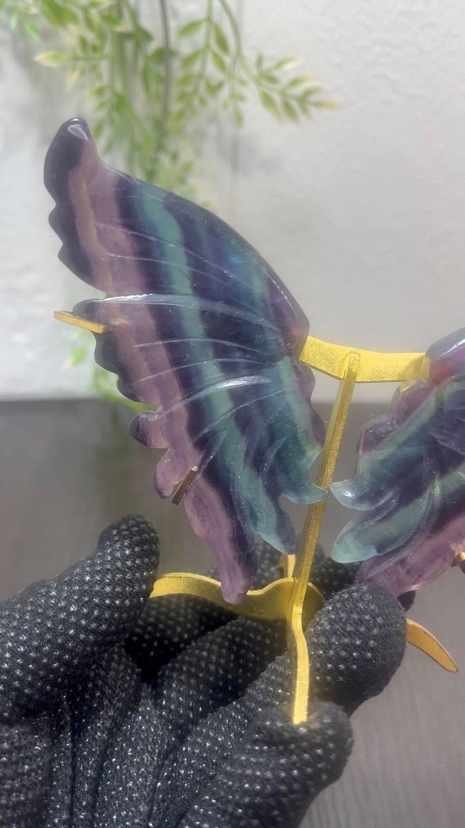 レインボー フローライト 蝶々 バタフライ 虹 台座付き