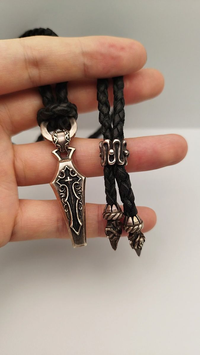 F.A.L◎fal◎レザーネックレス◎SILVER925◎クロス◎良品◎シルバー925 エフエーエル 高品質良品
