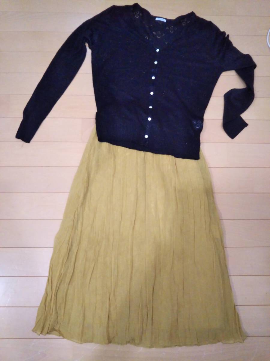 LIBRA 黒カーディガン＆ubn 黄色スカート　セット_画像1