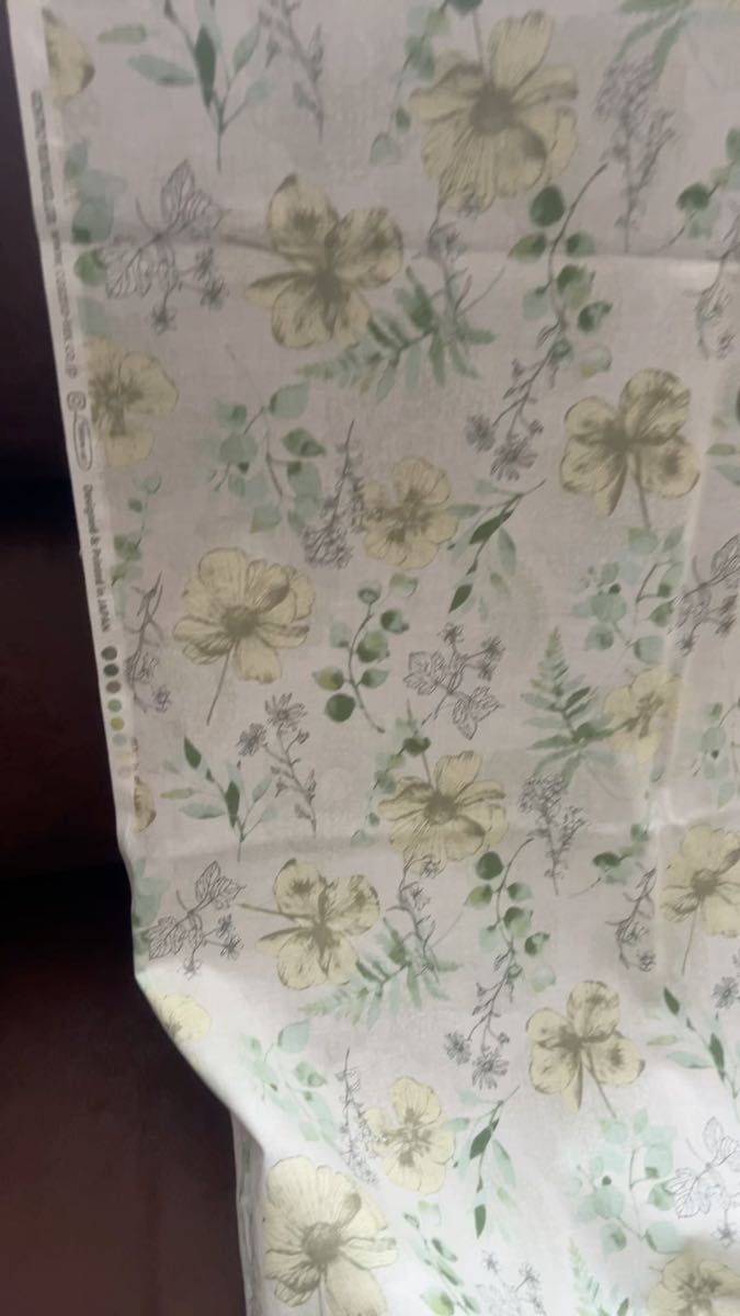 生地 コットン100% アイボリー 花柄 Fantastic Flowers 生地巾×2m