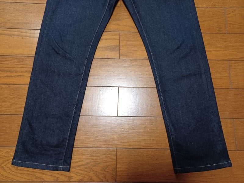 ユニクロ　セルビッチデニム　w33(86cm)　ストレッチ　カイハラ　使用感少なめ　濃紺 　スリムフィット