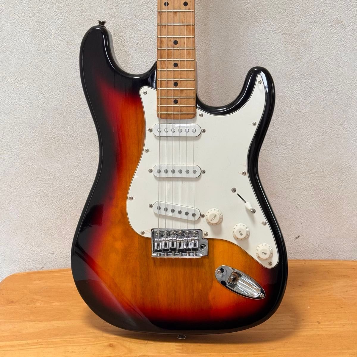 ☆美品 SELDER ストラトキャスター サンバースト セルダー 美品】SELDER エレキギター ソフトケース付き ストラト