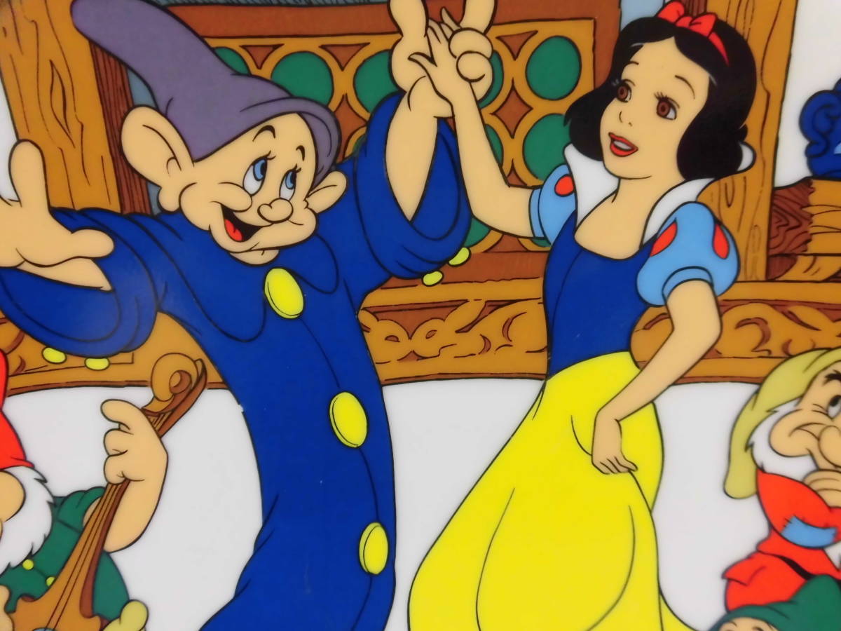 Paypayフリマ The Disney Collection ディズニー白雪姫と7人の小人 絵皿 Paypayフリマ The Disney Collection ディズニー白雪姫と7人の小人 絵皿