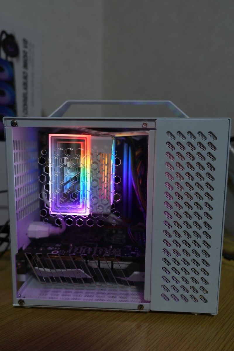ITXゲーミングPC/i7/16GB/256GB+256GB/GTX1060|Yahoo!フリマ ITXゲーミングPC/i7/16GB/256GB+256GB/GTX1060|Yahoo!フリマ