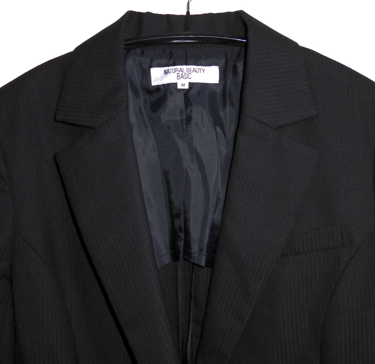 美品 ナチュラルビューティーベーシック シャドーストライプ スーツ上下セットアップ ジャケット ＋ パンツ M＋S 黒 NATURAL BEAUTY BASIC