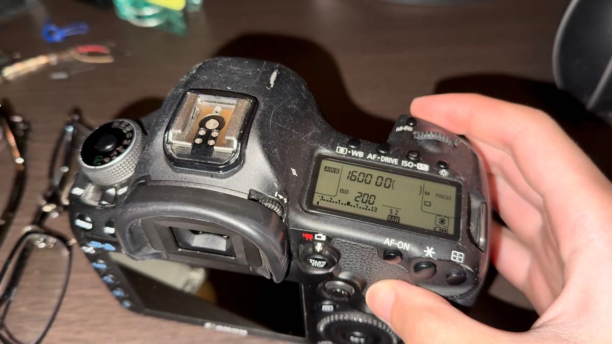 ジャンク品 Canon EOS 5D Mark III