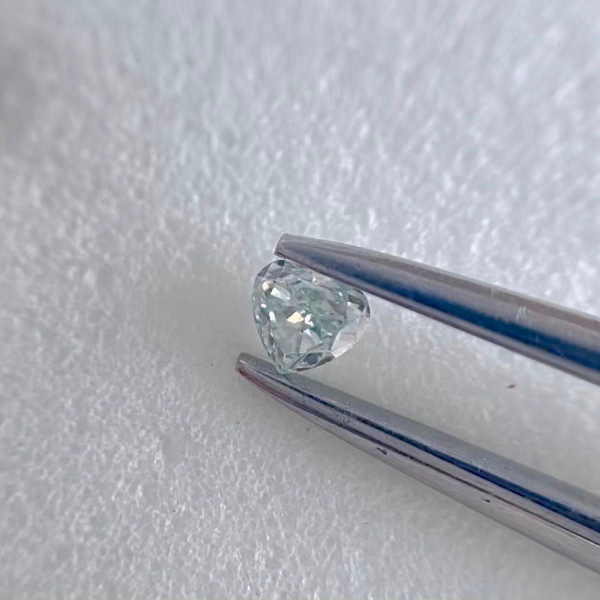 0.058ct 天然グリーンダイヤモンドルースFANCY LIGHT GREEN