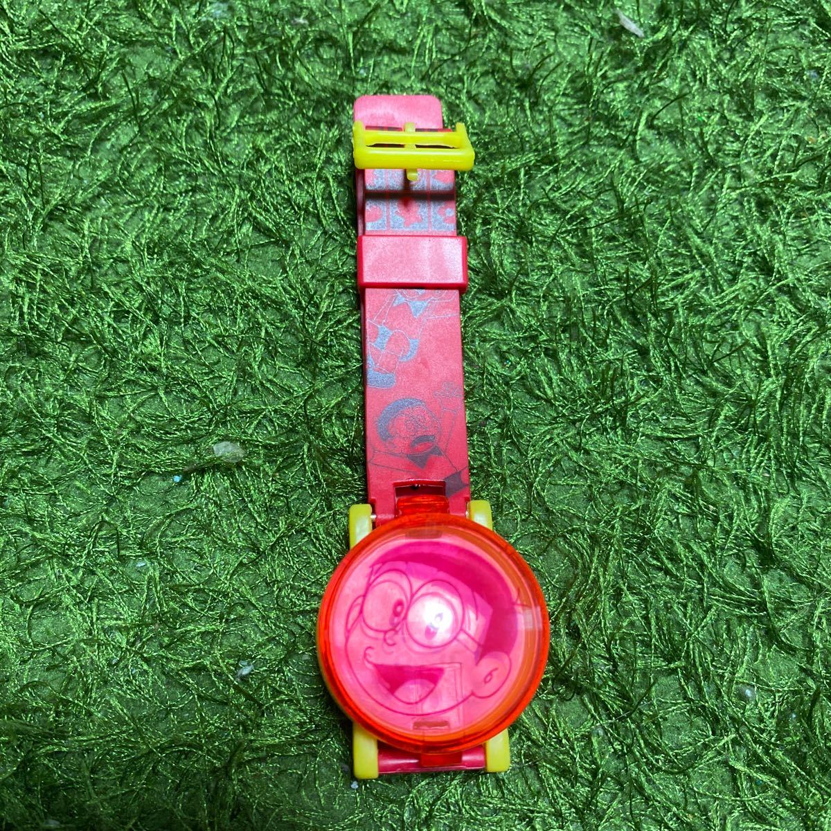 ☆中古☆ドラえもん　のび太デザインふた付きデジタル腕時計、赤_画像3
