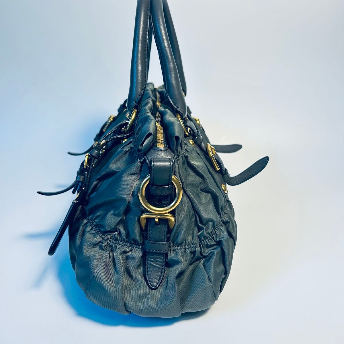 極美品 PRADA ギャザー ナイロン ゴーフル ハンドバッグ トート 極美品 PRADA ギャザー ナイロン ゴーフル ハンドバッグ トート