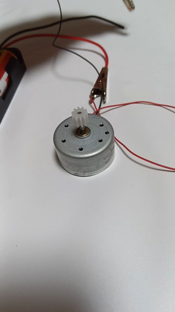 ソーラー 電池BOX