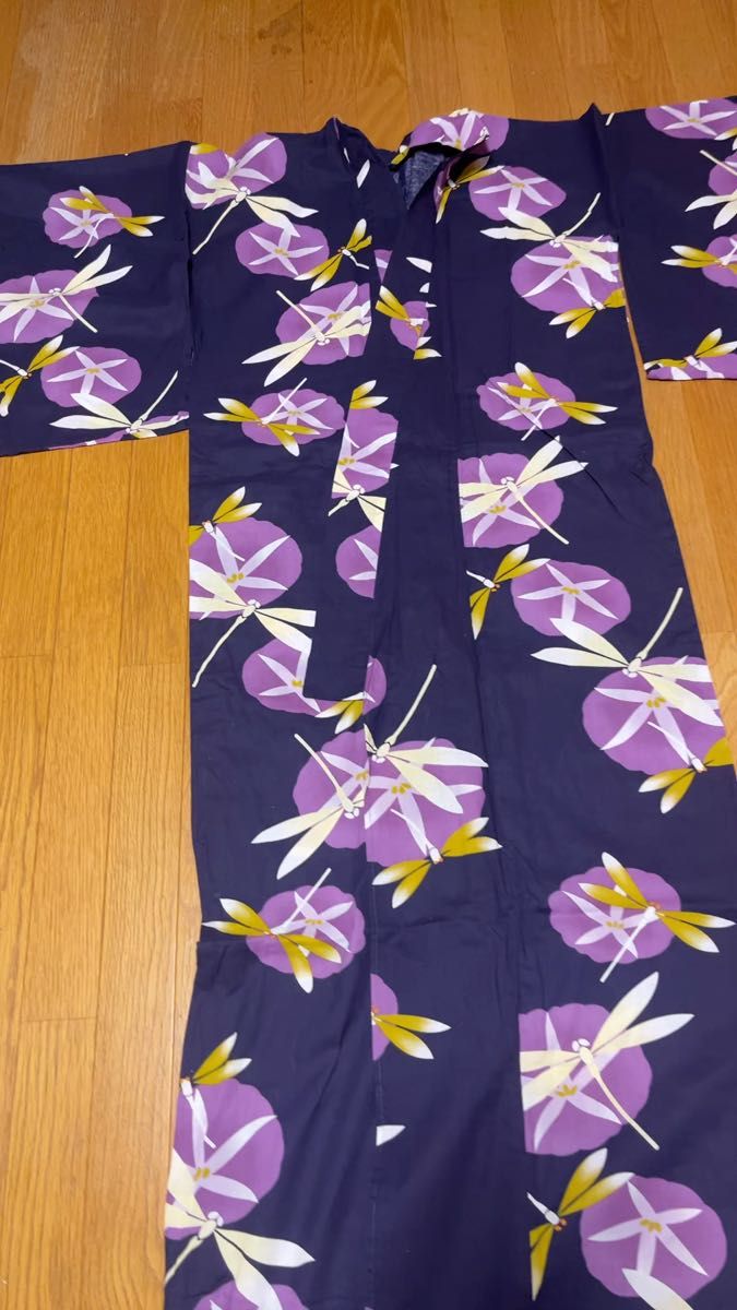 茄子紺色に朝顔とトンボ模様の浴衣