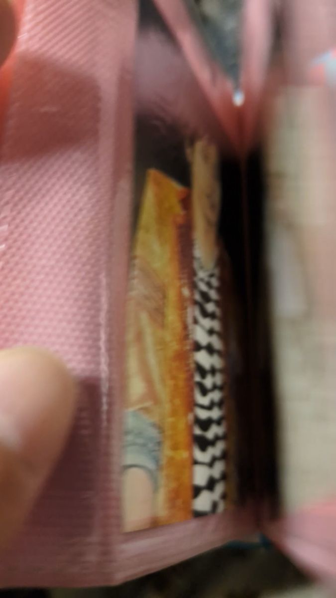 嵐写真非公式、公式混ざってます。100枚セットアルバムごと譲ります。