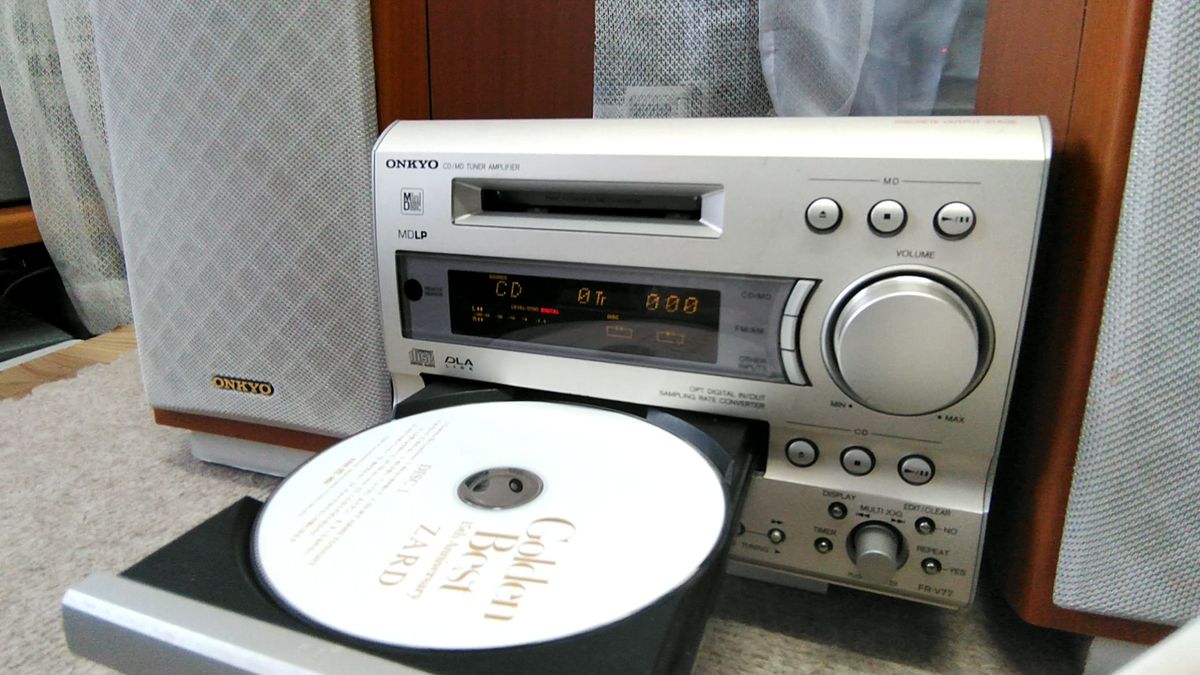 オンキョー高性能 CD-MDチューナーアンプFR-V77 D-V77リモコン付き