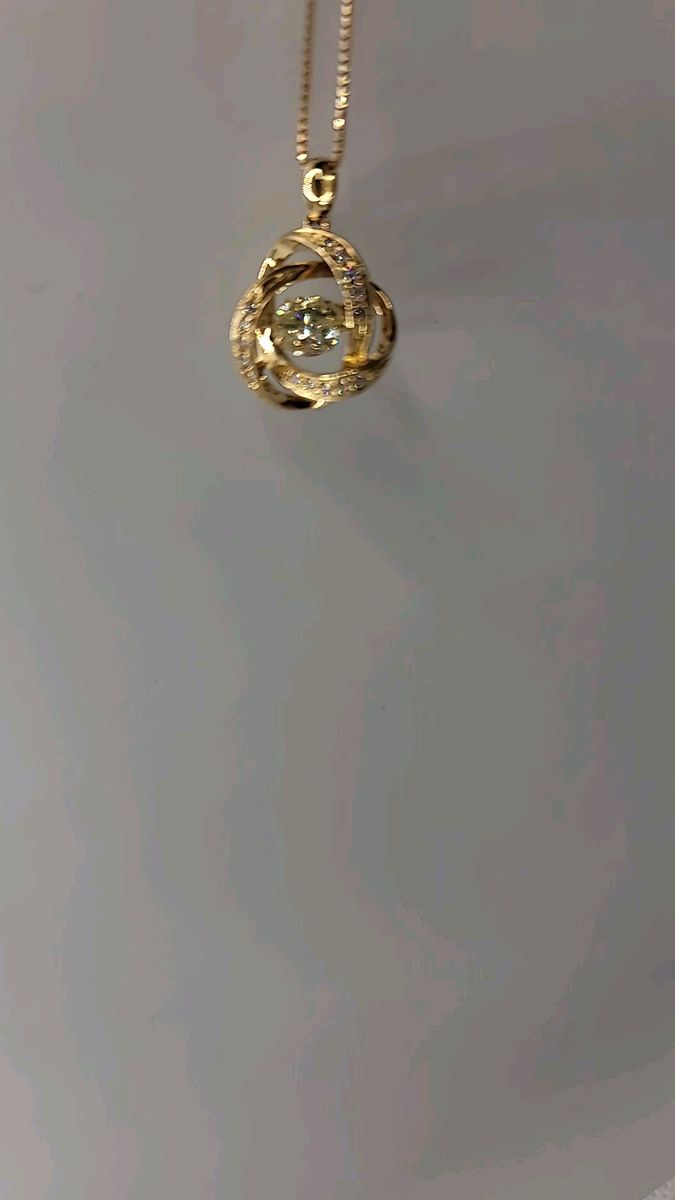 ◎K18◎ダイヤ1.044c◎サイド0.15ct◎ダンシングストーン◎ペンダントトップ◎