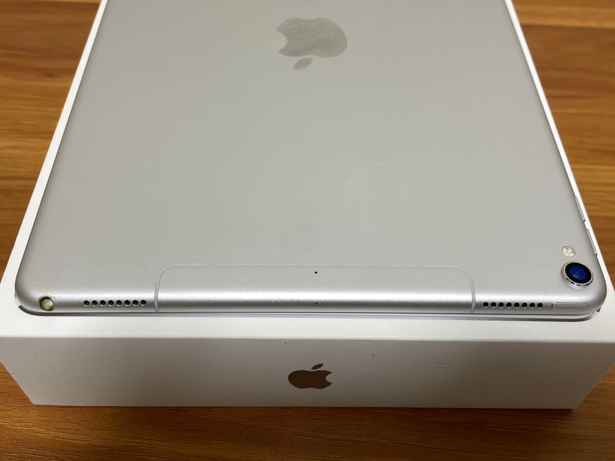 iPad Pro 10 5インチ Wi-Fi + Cellular SIMフリー 256GB iPad Pro 10 5インチ Wi-Fi + Cellular SIMフリー 256GB