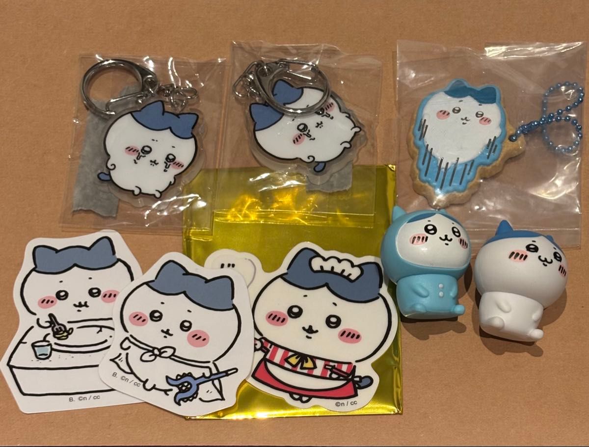 ちいかわレストラン ハチワレ セット アクリルスタンド チャーム