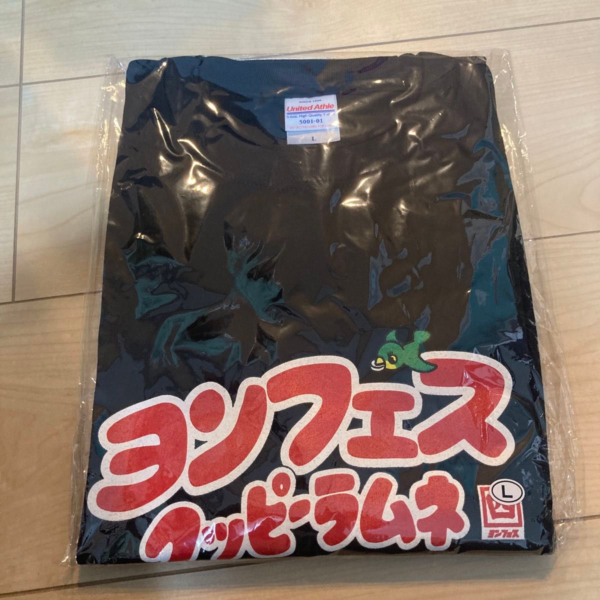 ヨンフェス クッピーラムネ コラボ ブラック Tシャツ L 2024年バージョン ヨンフェス × クッピーラムネ コラボTシャツ L フォーリミ新品未