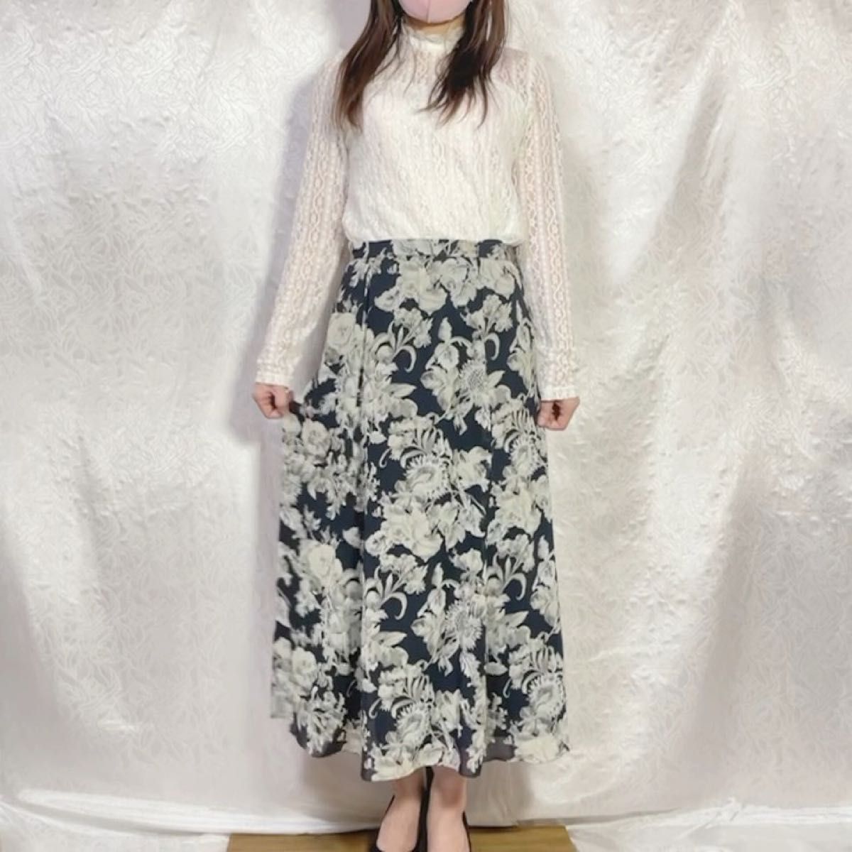 お値下げしました【極美品】DANA PARIS|大輪 花柄 百貨店仕立ての華やぎモノトーンスカート シフォンスカート