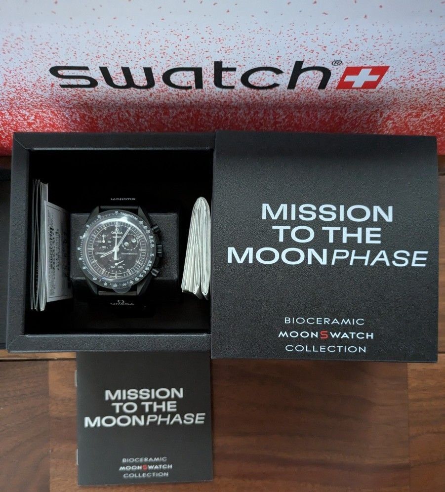 Snoopy OMEGA Swatch MoonSwatch 白 黒 2点セット Snoopy x OMEGA x Swatch MoonSwatch White Black 白 黒 2本