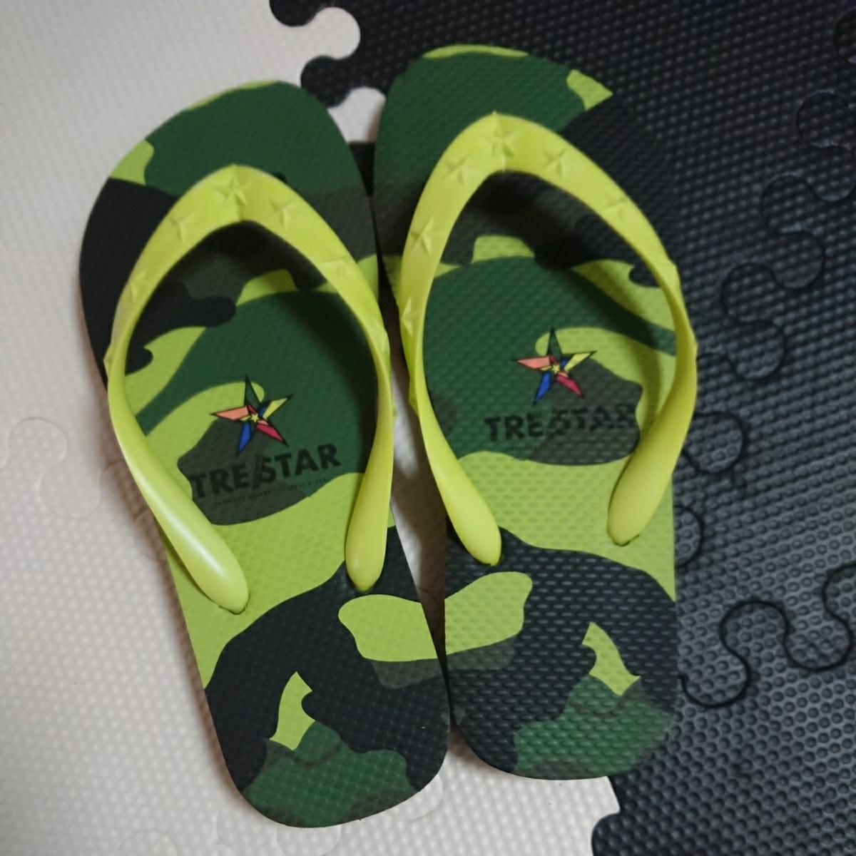 [ beautiful goods ]tore Star * beach sandals * neon yellow * size S22,5-23,5 centimeter! selling out price!!