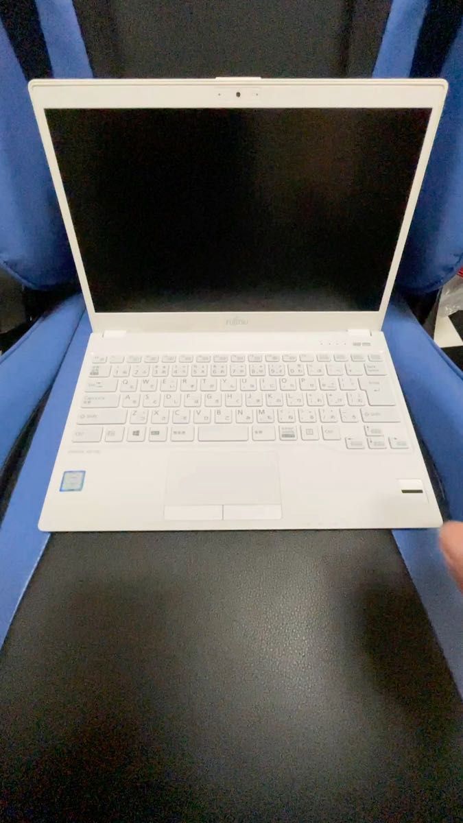 富士通 LIFEBOOK UH75 / B3 Core i5 8265U 8GB 256GB 13.3インチ ホワイト 8世代