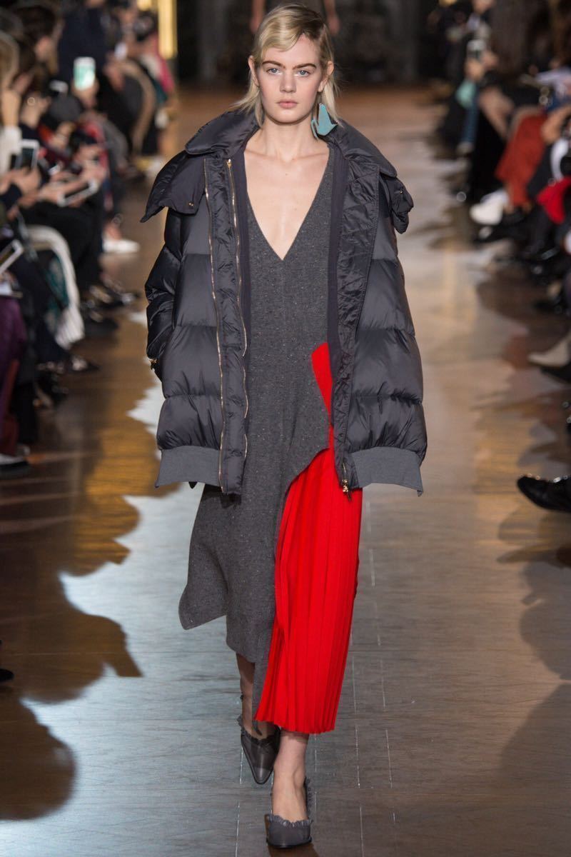激安の Stella McCartney 黒ワンピース ひざ丈ワンピース - ステラ