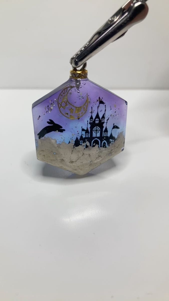 No.299 レジン 幻想 風景 うさぎ ハンドメイド ネックレス キーホルダー