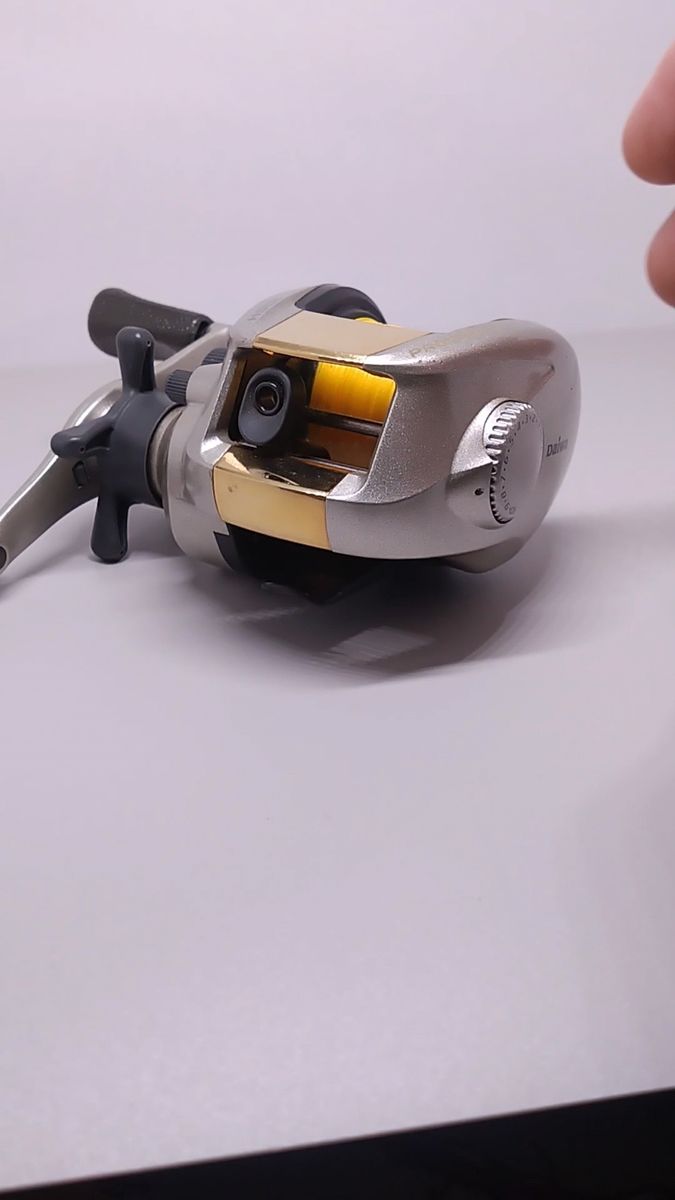 ダイワ ベイトリール プロキャスターX 105H マグフォースV Daiwa
