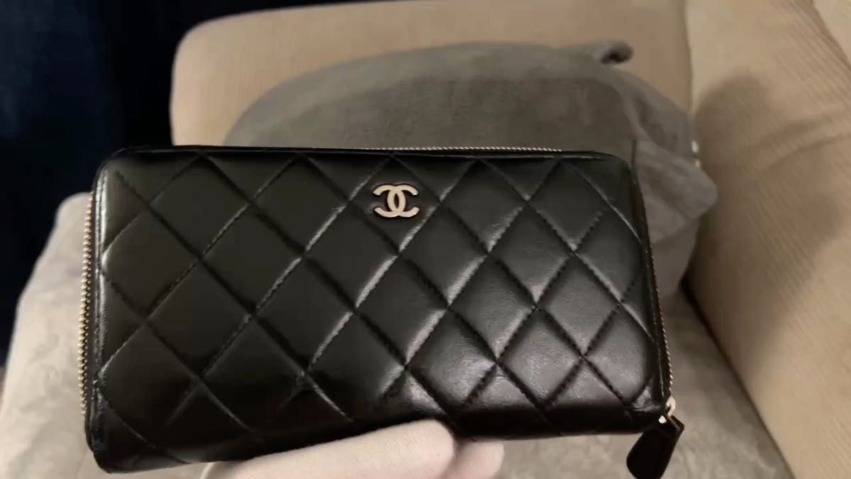 正規品 CHANEL シャネル 財布 ラムスキン マトラッセ 黒 ラウンドファスナー