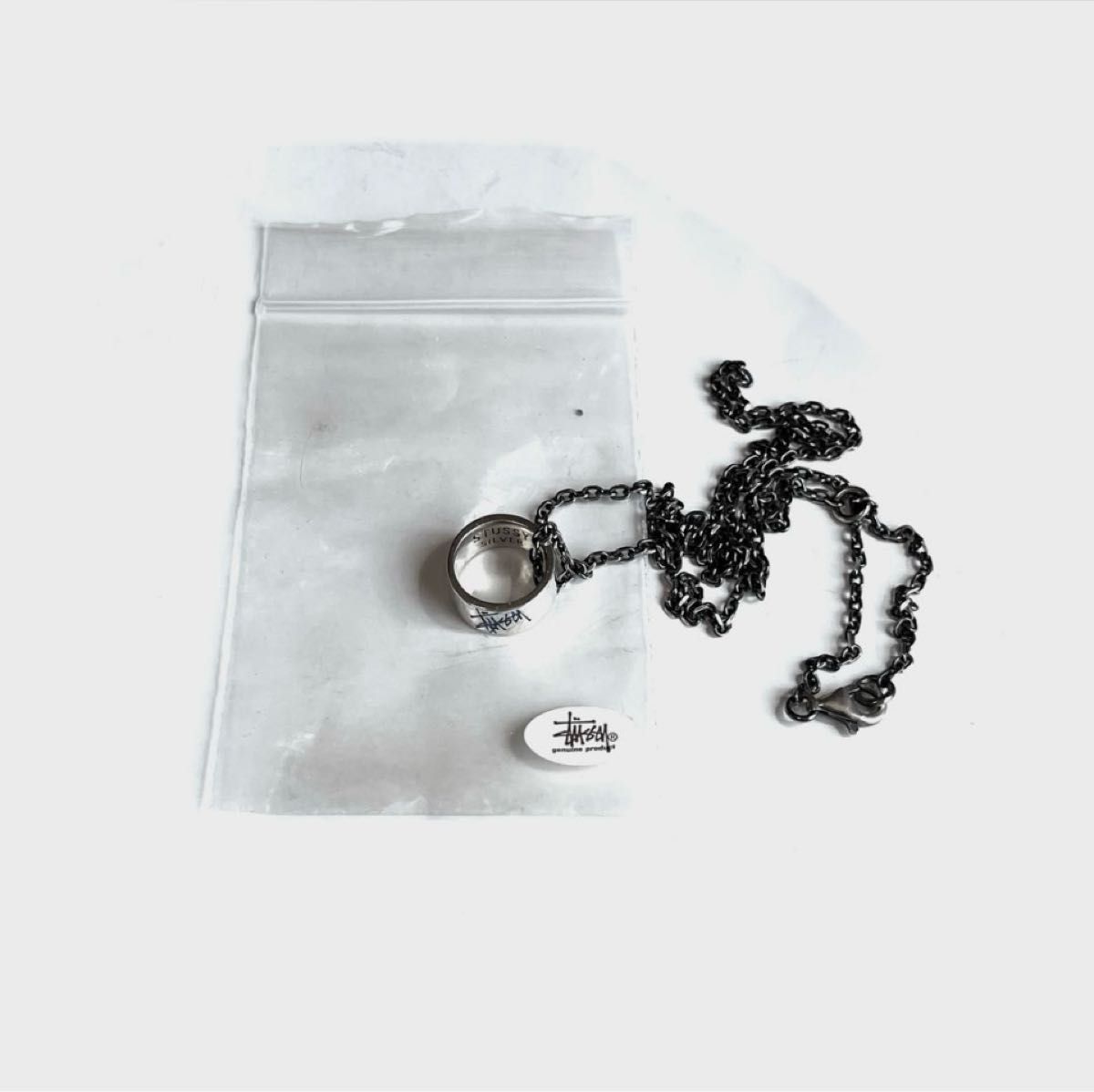 Stussy リング1個とスカルペンダント1個のアクセサリーセット STUSSY ステューシー ショーンフォントロゴ リング ネックレス