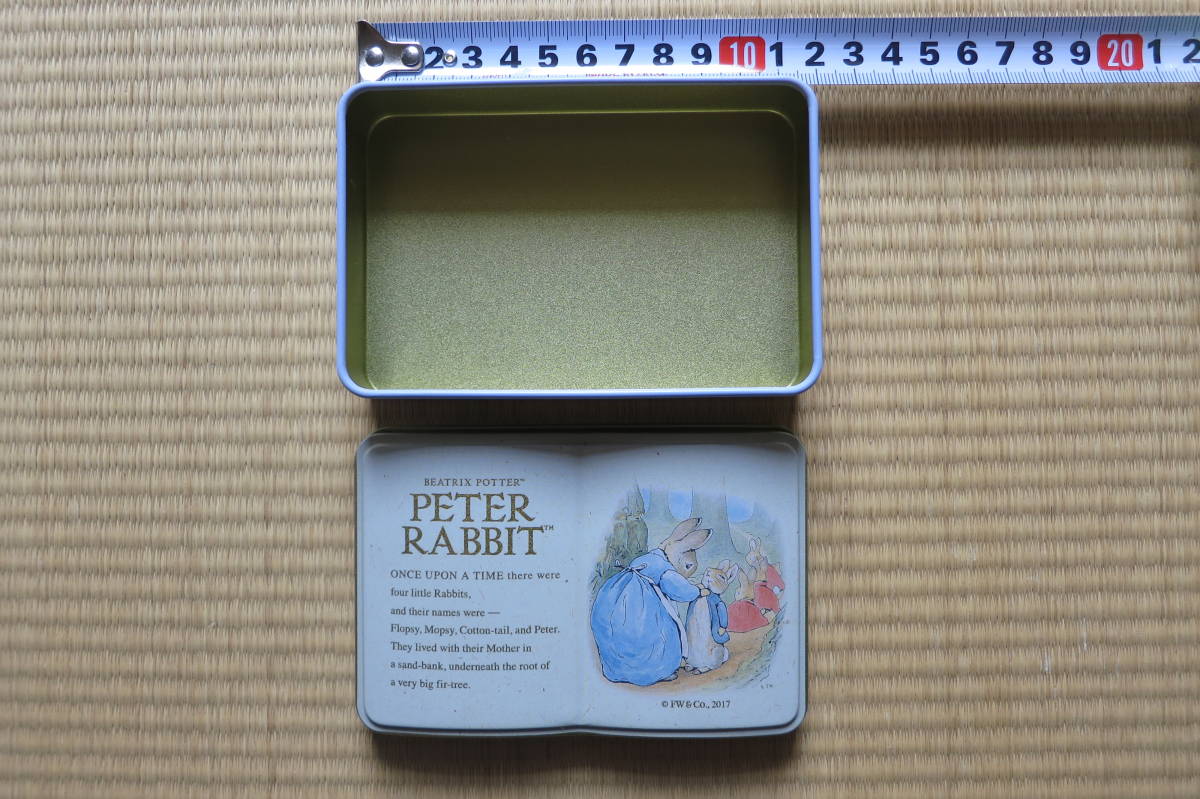  Peter Rabbit metal case 