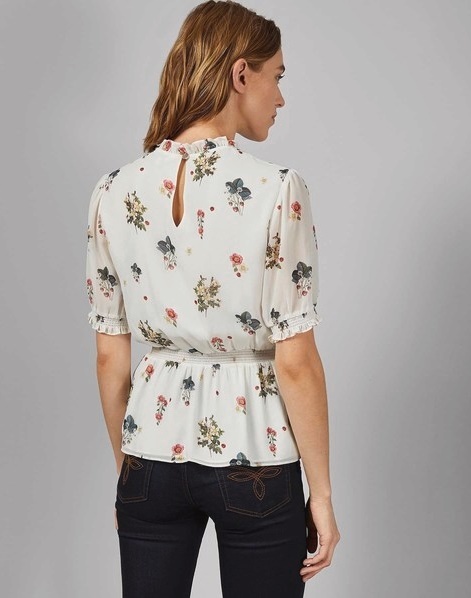 新品 TED BAKER フラワープリント ブラウス 白 野いちご てんとう虫 花柄 テッドベーカー　_画像4