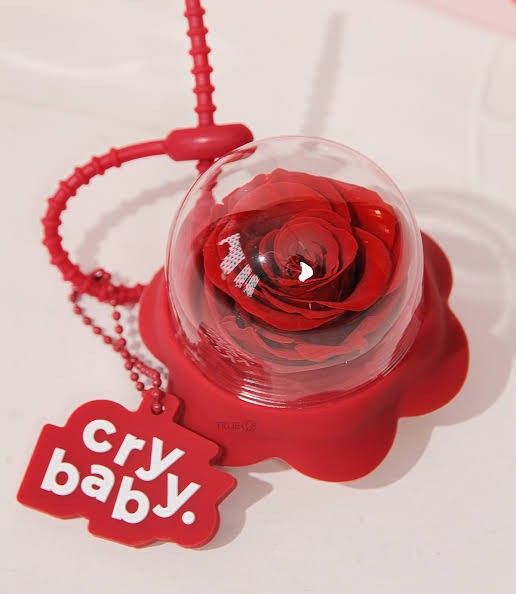 正規品 Crybaby Rose pendant POPMART クライベイビー 正規品 Crybaby Rose pendant POPMART クライベイビー レア