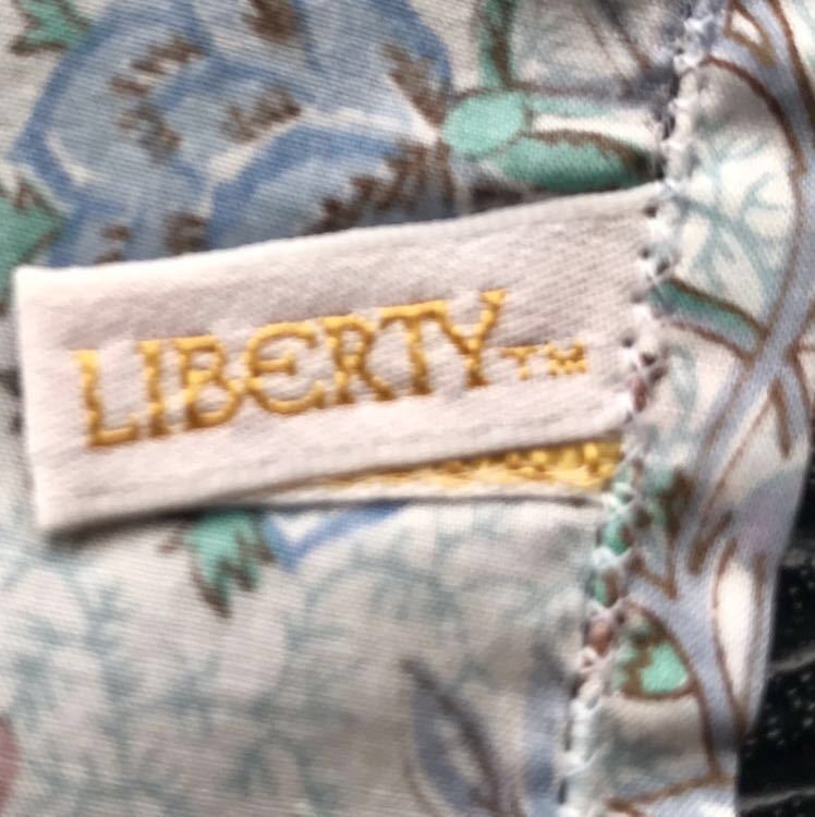 リバティ ☆ LIBERTY ☆ ロンドン ☆ LONDON ☆ イギリス ☆ ENGLAND ☆ 現地購入品 ☆ ハンカチ ☆ 花柄 ☆ セール品 ☆ 未使用 ☆ 中古品_画像8