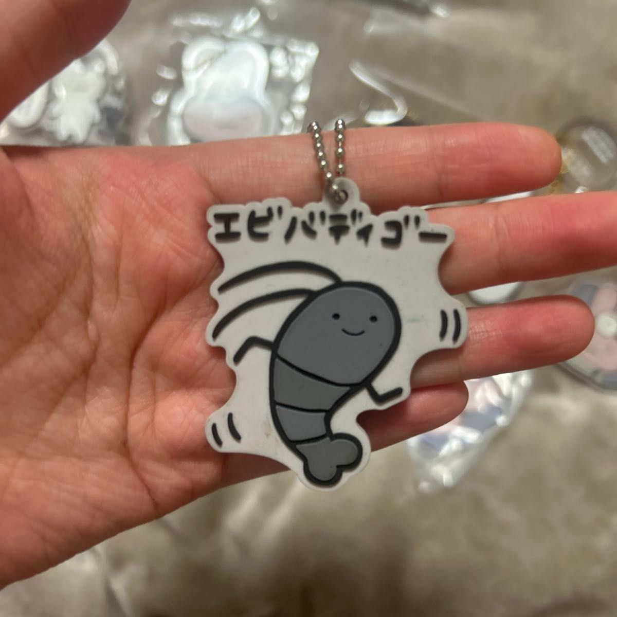 ホワイトタイガーとブラックタイガー アクリルキーホルダー、缶バッジ まとめ売り ホワイトタイガーとブラックタイガー アクリルキーホルダー 缶