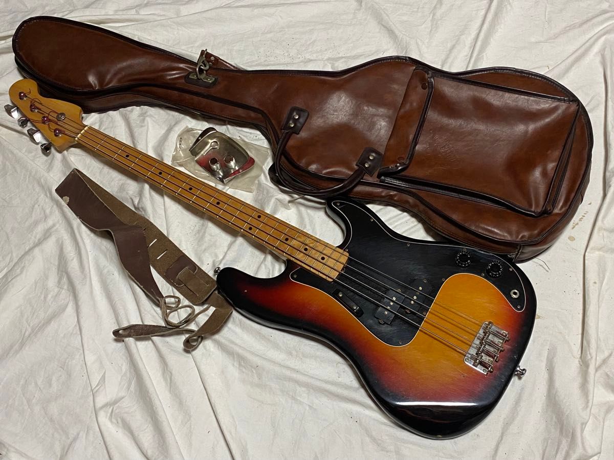 エレキベース ソフトケースとストラップ付良品1938-08-1 エレキベース ソフトケースとストラップ付良品1938-08-1|Yahoo