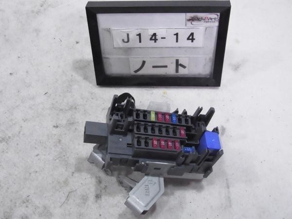 ヤフオク 平成24年 ノート E12 室内ヒューズボックス Box ヤフオク 平成24年 ノート E12 室内ヒューズボックス Box