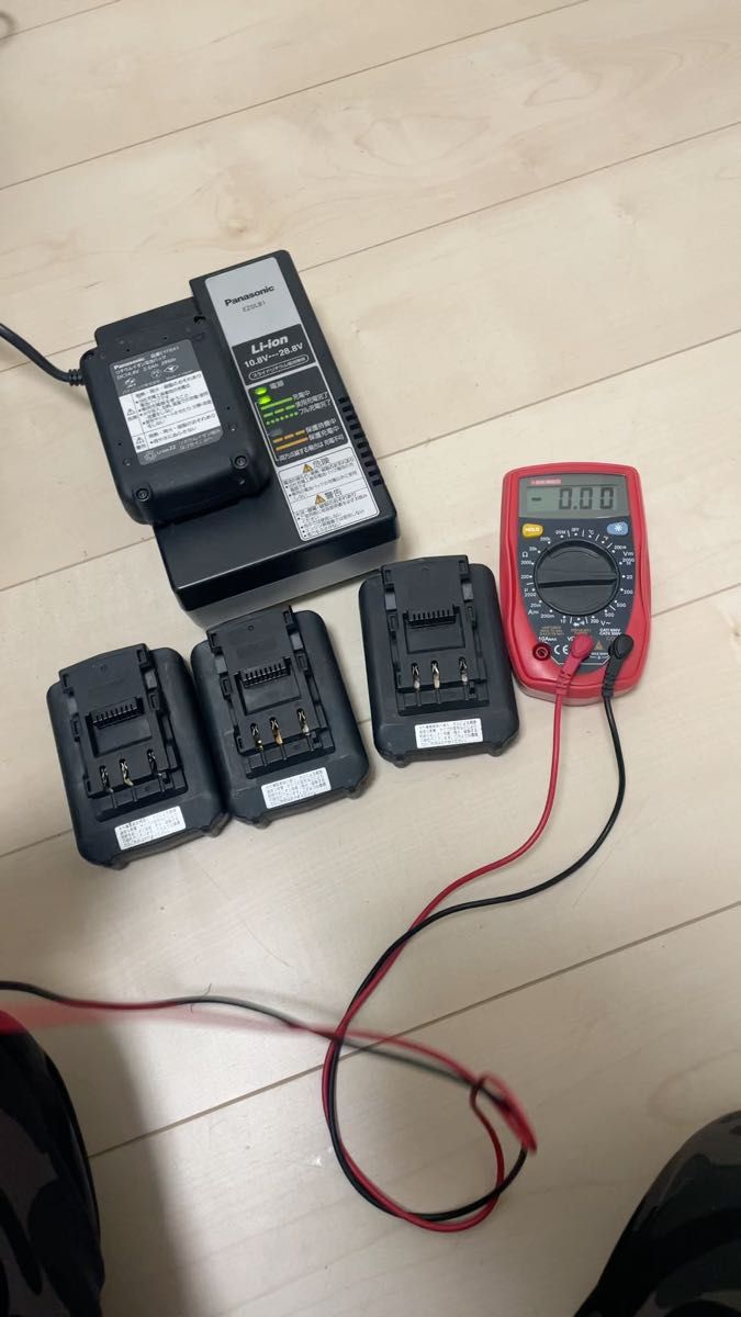 パナソニック リチウムイオンバッテリー4個 14.4V